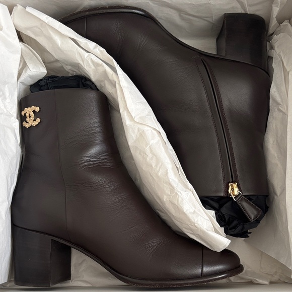 CHANEL Shoes - Chanel  Brown Leather Ankle Boots